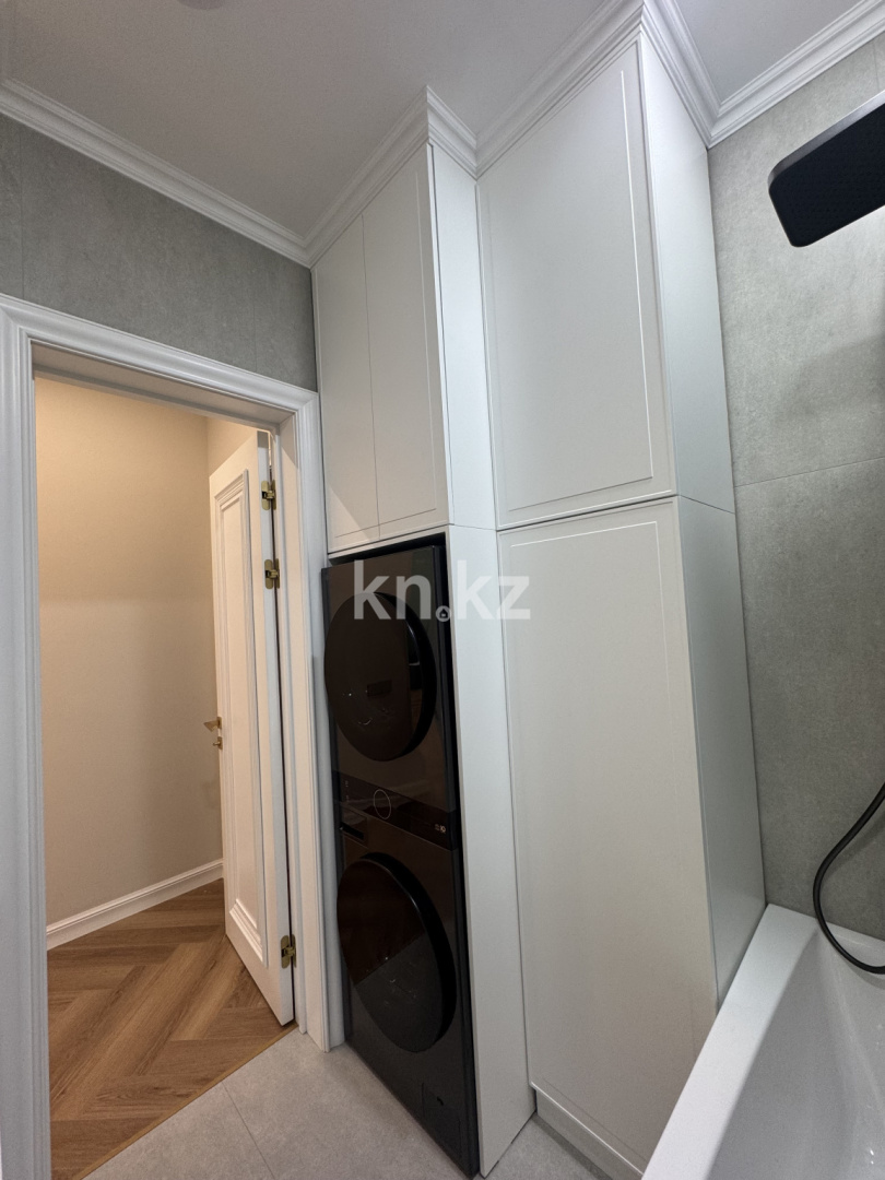 Продажа 3-комнатной квартиры, 115 м², ул. Утеген батыра, дом  11д - Продажа квартир в Алматы фото 26 из 40