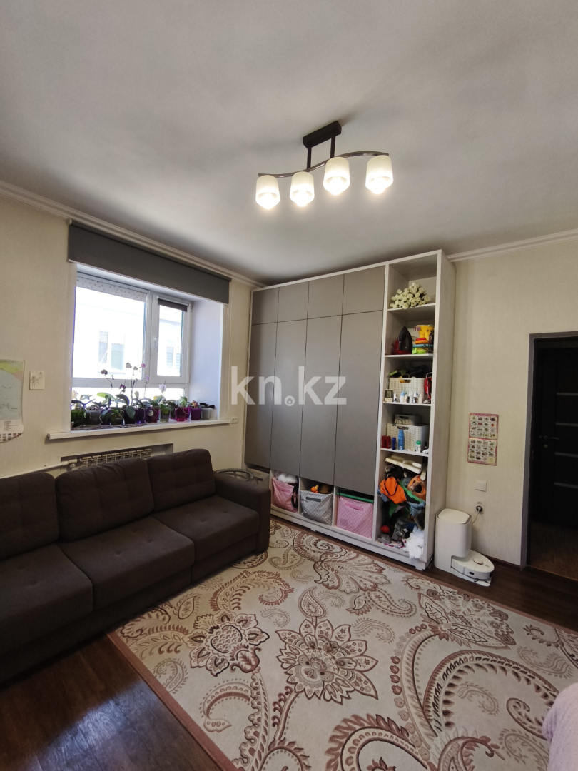 Продажа 2-комнатной квартиры, 60 м² - Продажа двухкомнатных квартир от собственников в Караганде - страница 3 фото 6 из 13