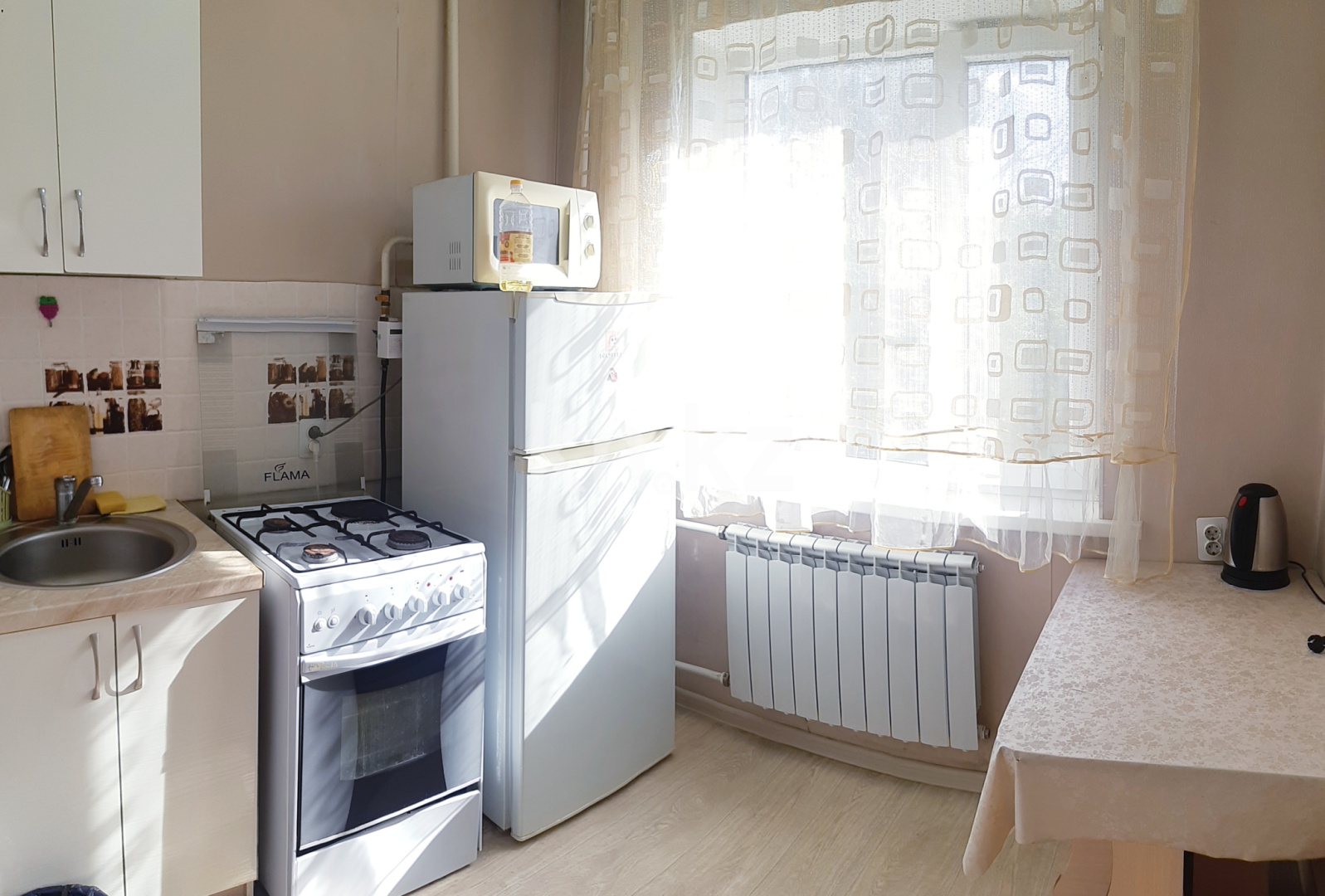 Аренда 1-комнатной квартиры посуточно, 36 м² - Продажа гаражей в Усть-Каменогорске фото 7 из 8