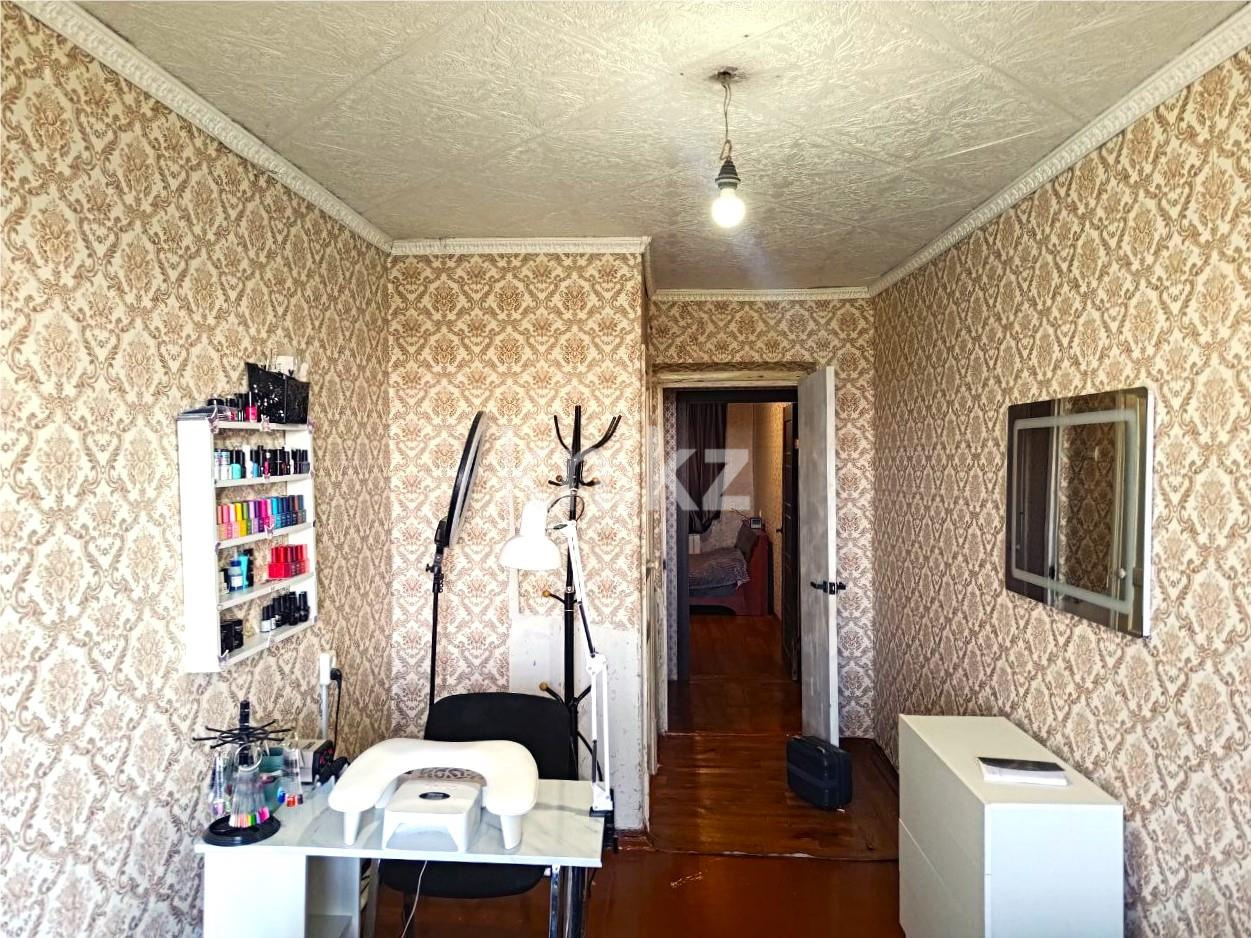 Продажа 3-комнатной квартиры, 55 м², ул. Ишимская, дом  64 в Караганде - фото 6