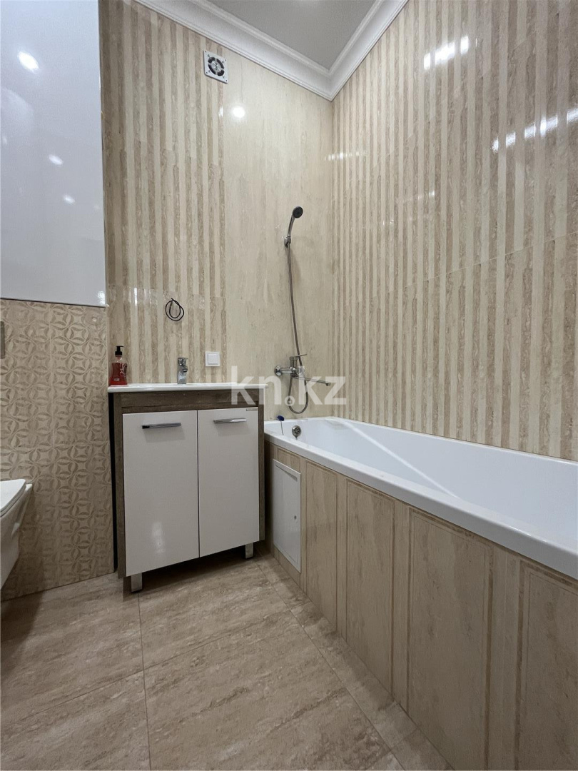 Продажа 2-комнатной квартиры, 64 м², ул. Ашимова, дом  21 - Продажа  двухкомнатных квартир в Караганде фото 19 из 29