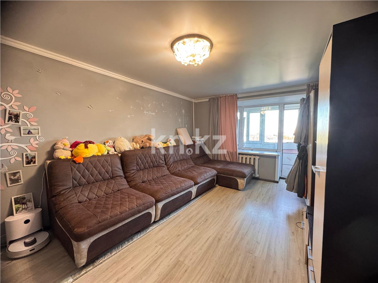 Продажа 4-комнатной квартиры, 100 м², ул. Ермекова - Продажа квартир в Караганде фото 1 из 9