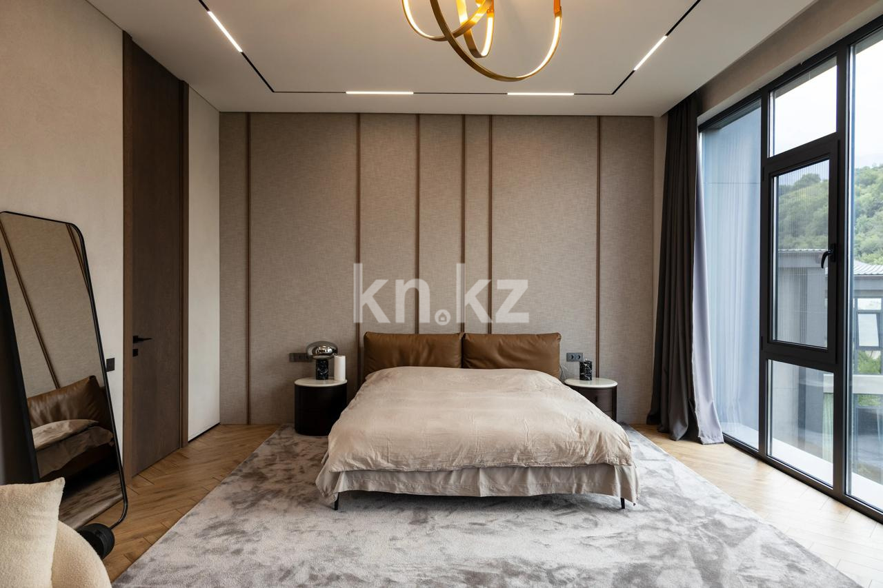 Продажа 6-комнатной квартиры, 650 м² - Продажа пятикомнатных и более квартир в Алматы фото 26 из 40