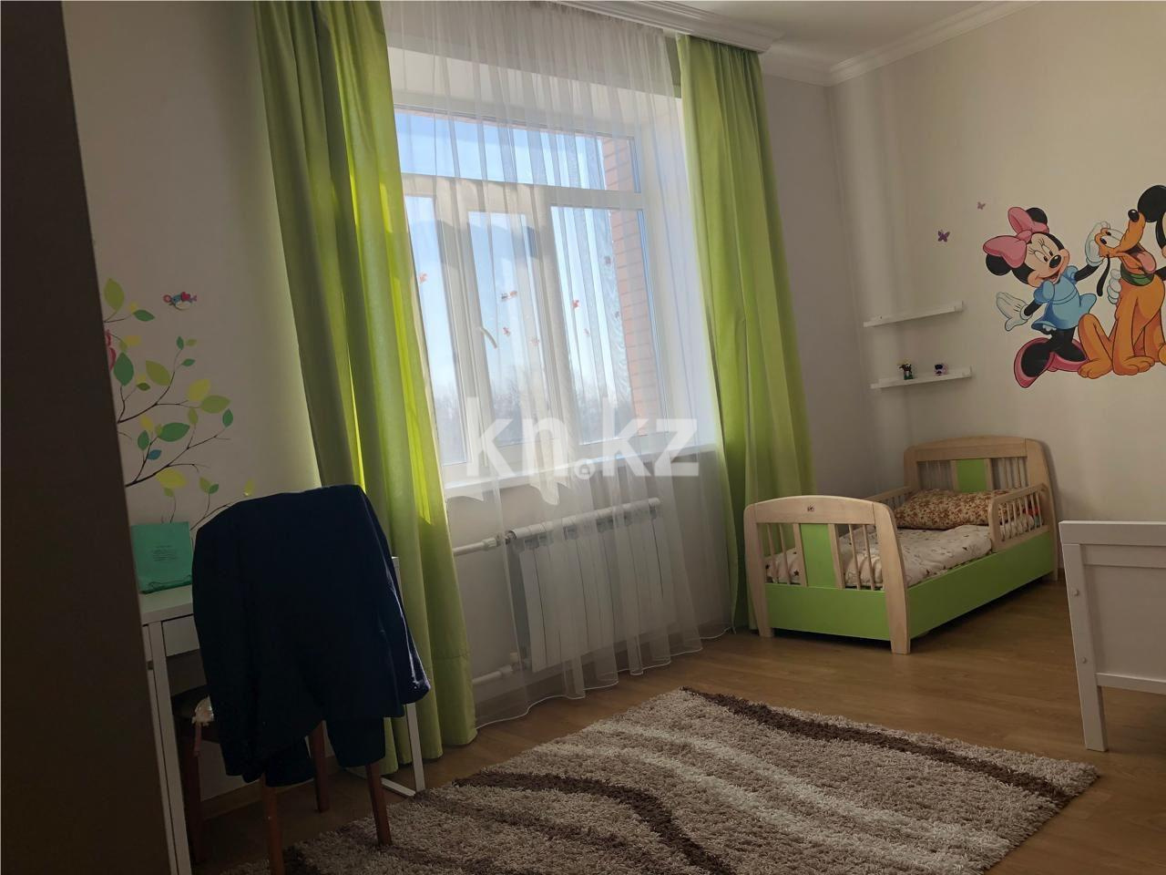 Продажа 3-комнатной квартиры, 98 м², ул. Аманжолова - Продажа квартир в Караганде фото 6 из 16