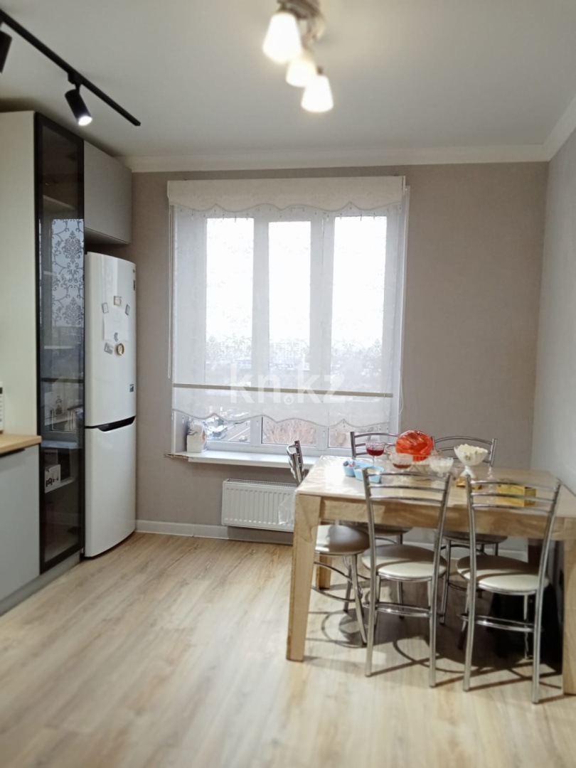 Продажа 3-комнатной квартиры, 83 м², ул. Сатыбалдина, дом  28/4 - Продажа  трехкомнатных квартир в Караганде с фото фото 1 из 11