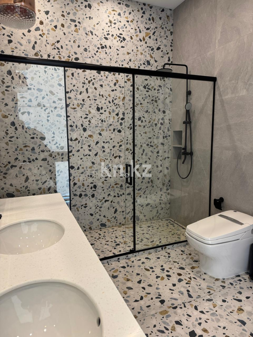 Аренда 4-комнатной квартиры, 230 м² в Алматы - фото 11