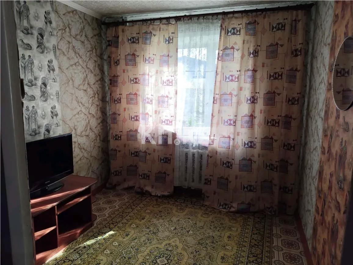 Продажа 4-комнатной квартиры, 85 м², мкр-н Голубые Пруды, дом  13 в Караганде - фото 3