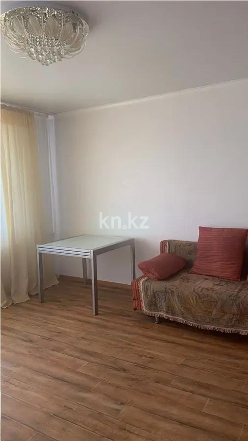 Продажа 4-комнатной квартиры, 76 м², мкр-н 19, дом  75 - Продажа  четырехкомнатных квартир в Караганде без посредников фото 1 из 8