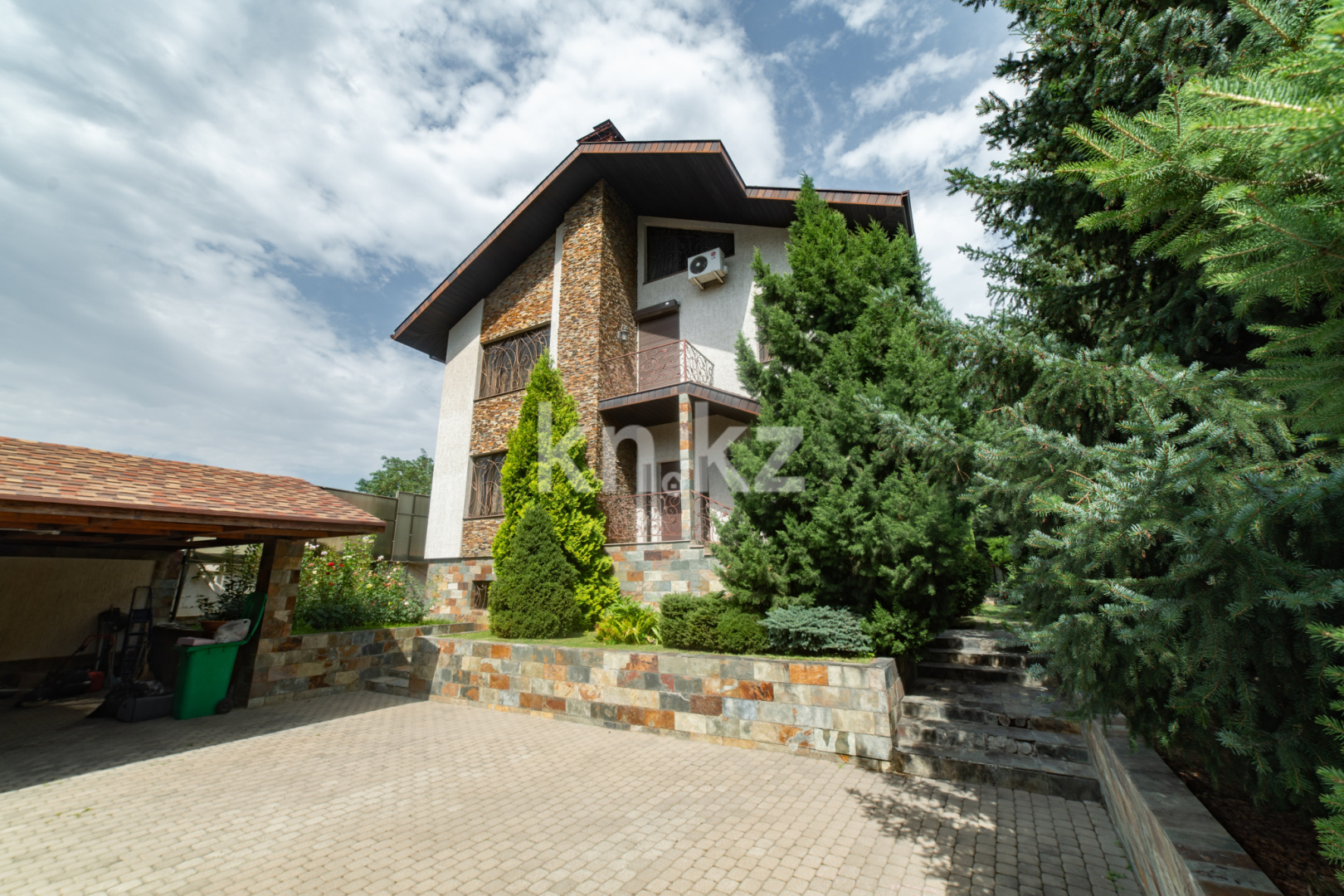 Продажа 6-комнатного дома, 500 м² в Алматы - фото 2