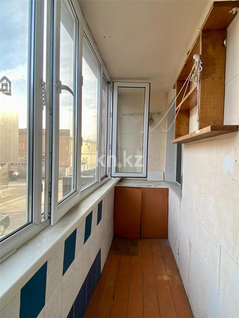 Продажа 3-комнатной квартиры, 63 м², ул. Керамическая, дом  82а в Караганде - фото 6