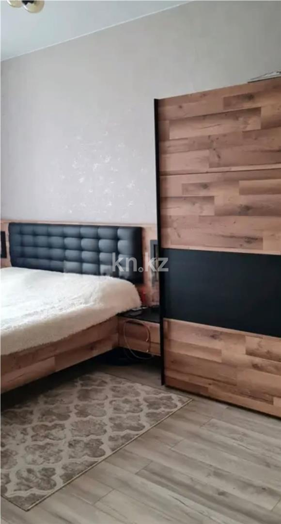 Продажа 3-комнатной квартиры, 83 м², ул. Муканова в Караганде - фото 10