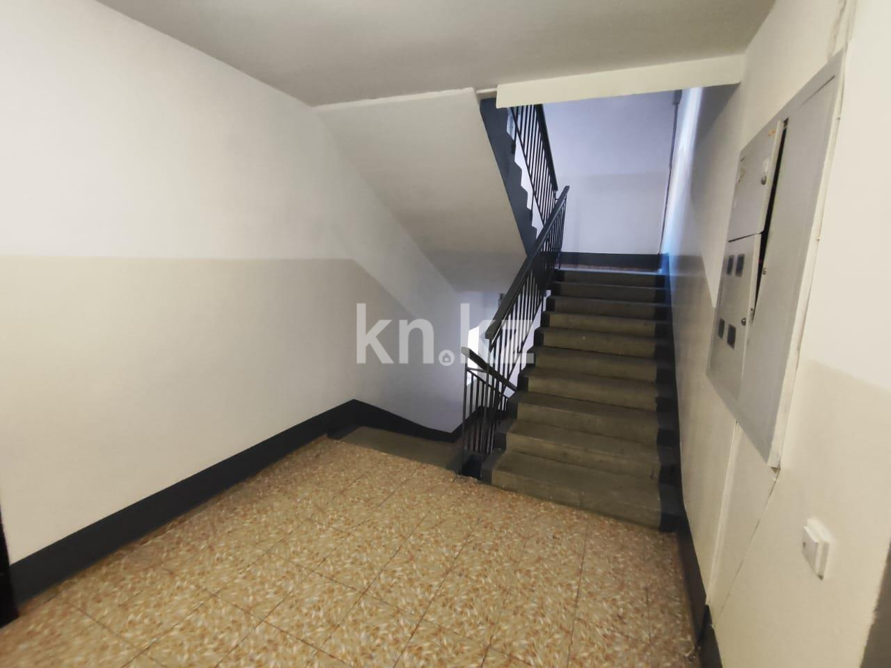 Продажа 2-комнатной квартиры, 59 м², мкр-н 15 в Караганде - фото 12