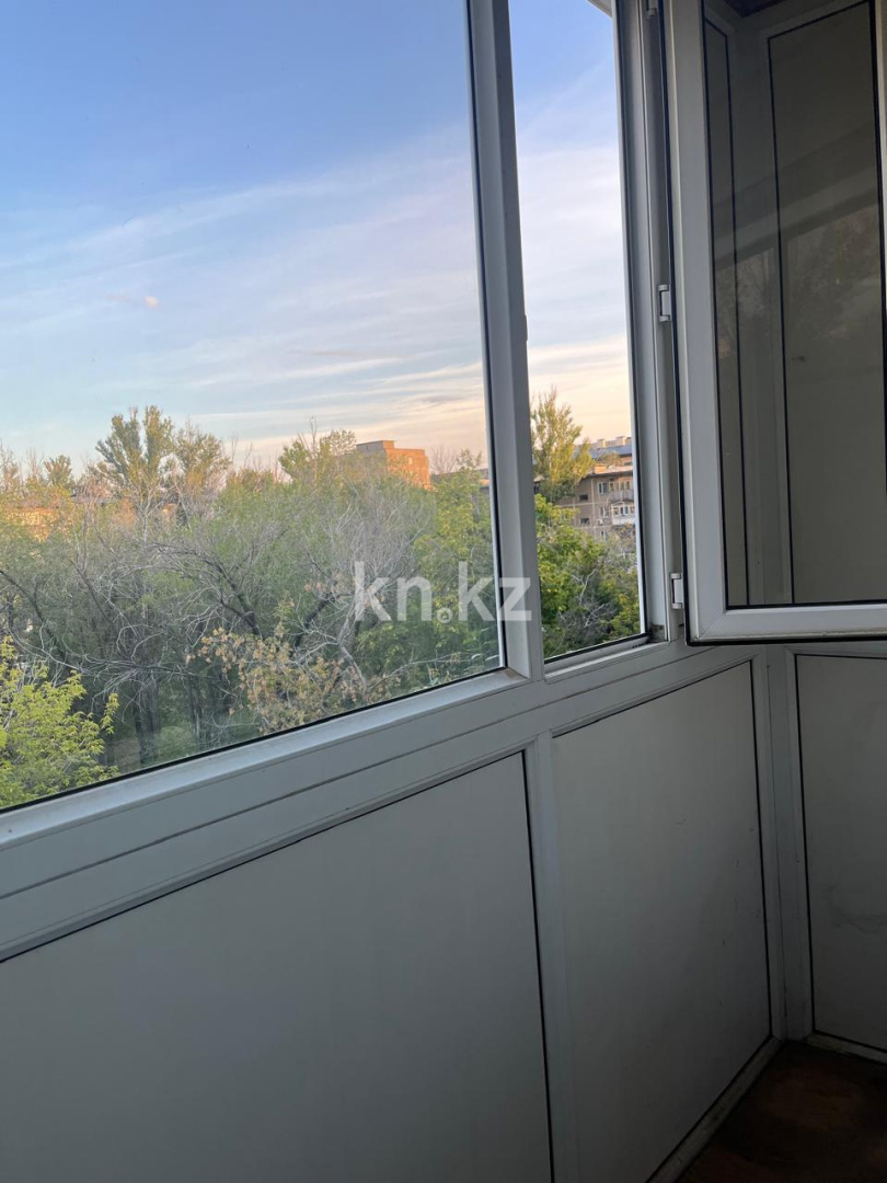 Продажа 3-комнатной квартиры, 63 м², пр. Республики, дом  24 в Караганде - фото 4