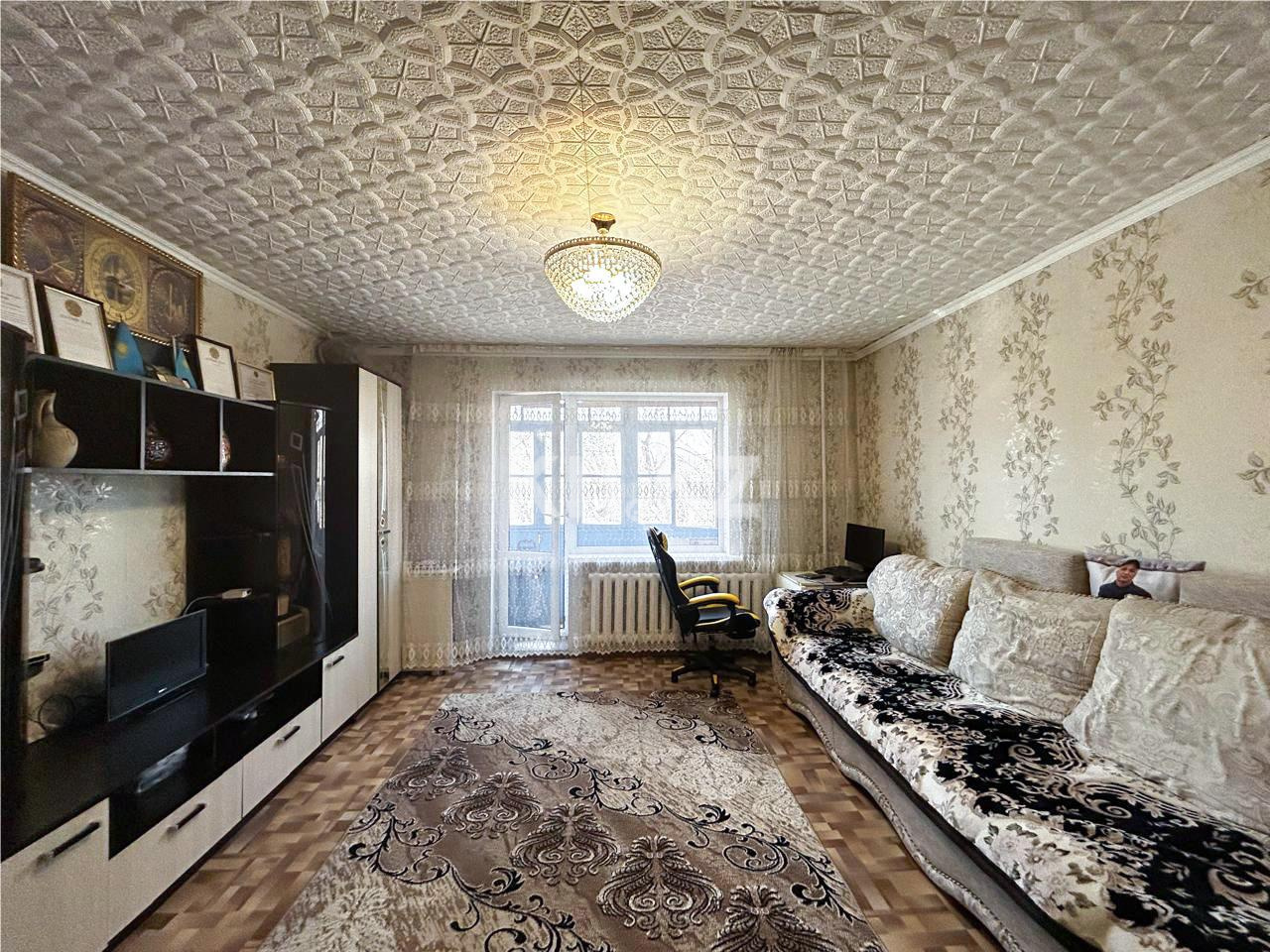 Продажа 3-комнатной квартиры, 65 м² - Продажа трехкомнатных квартир на Юго-Востоке Караганды - страница 24 фото 1 из 12