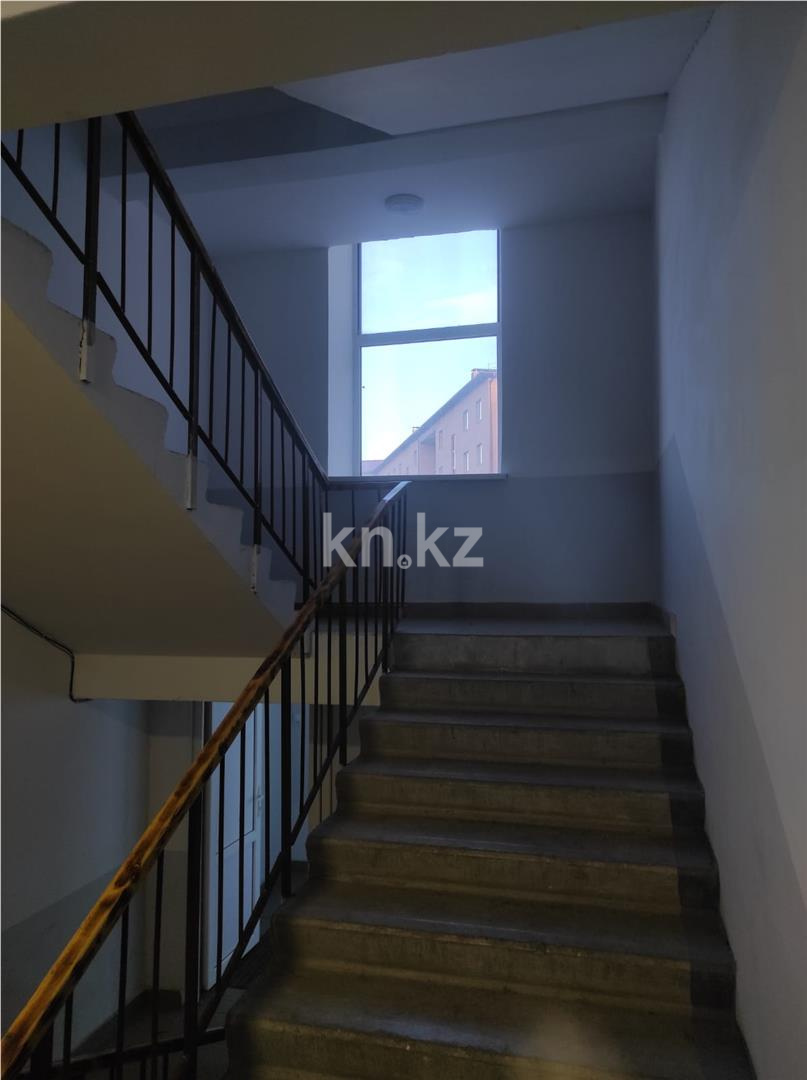 Продажа 3-комнатной квартиры, 68 м², ул. Квартал 4а - Продажа земельных участков в Усть-Каменогорске фото 13 из 15