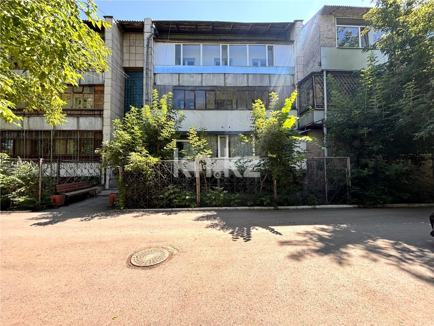 Продажа 4-комнатной квартиры, 99 м² - Продажа четырехкомнатных квартир в кирпичном доме в Казахстане - страница 3 фото 23 из 24