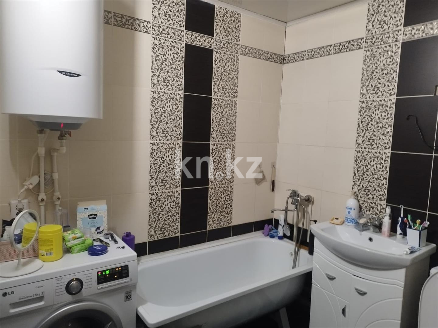 Продажа 2-комнатной квартиры, 54 м², пр. Республики, дом  1/4 - Продажа  двухкомнатных квартир в Караганде фото 6 из 7