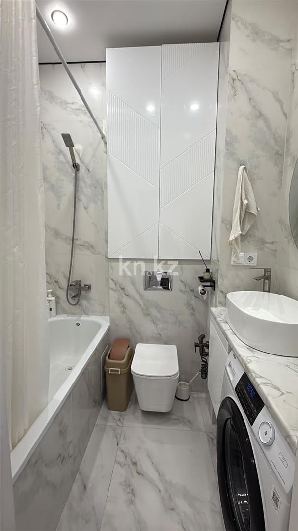 Продажа 2-комнатной квартиры, 40 м² - Продажа зданий в Алматинской области фото 4 из 5