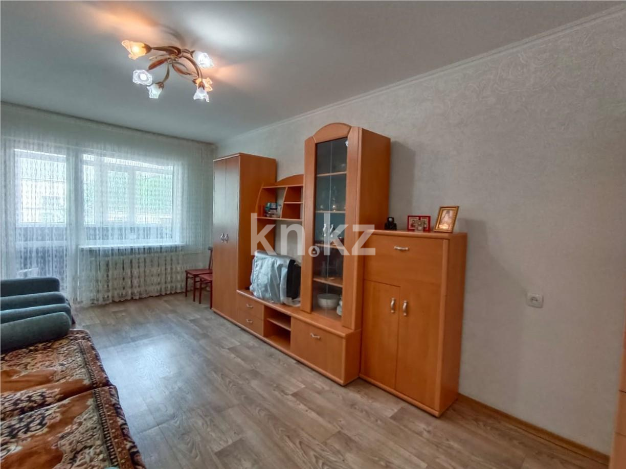 Продажа 2-комнатной квартиры, 43 м², мкр-н 22 в Караганде - фото 2