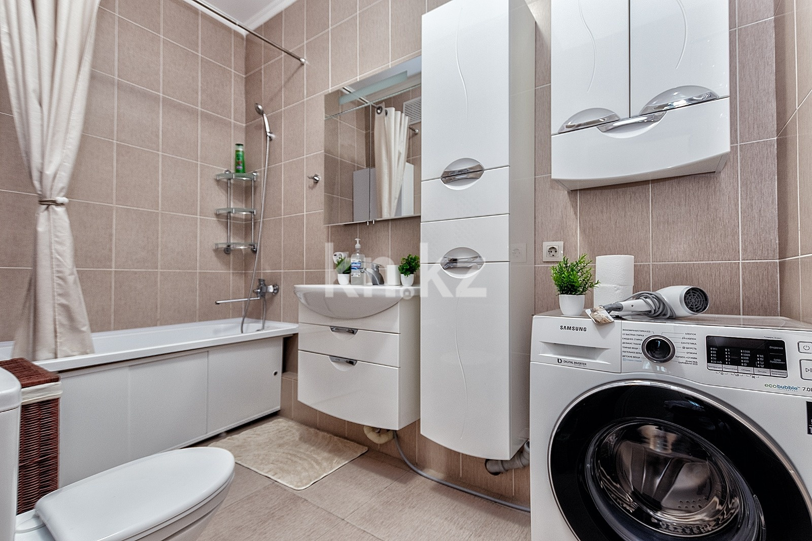 Аренда 3-комнатной квартиры посуточно, 100 м² - Аренда квартир посуточно в р-не Есиль Астаны фото 9 из 9