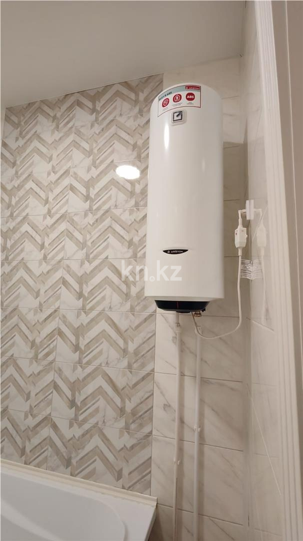 Продажа 3-комнатной квартиры, 59 м², ул. Муканова - Продажа  трехкомнатных квартир в Караганде фото 14 из 20