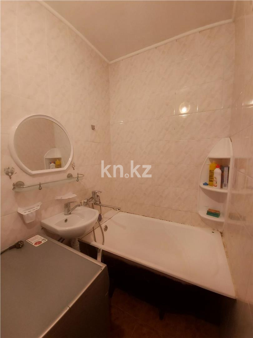 Продажа 2-комнатной квартиры, 44 м², мкр-н 16, дом  20 - Продажа квартир в Караганде фото 8 из 9