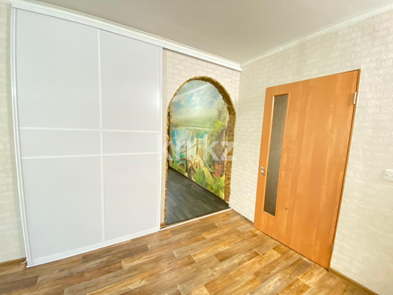 Продажа 3-комнатной квартиры, 58 м², мкр-н 21 в Караганде - фото 8