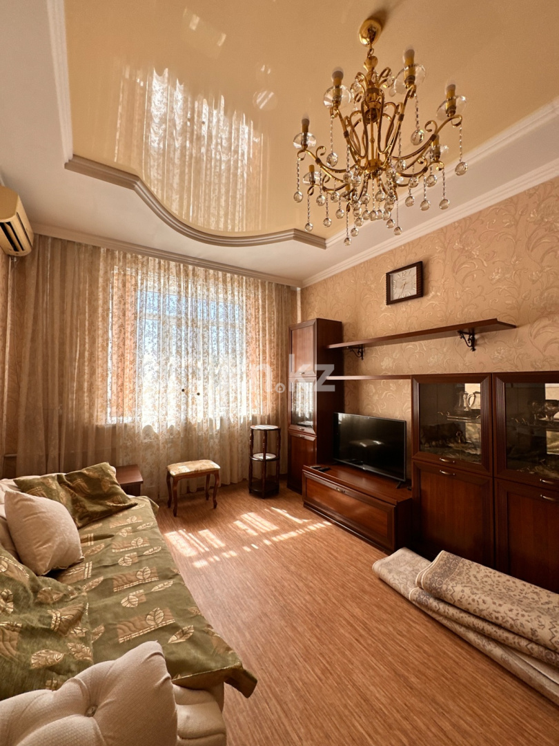 Аренда 1-комнатной квартиры, 38 м² - Аренда квартир помесячно в Караганде фото 1 из 16