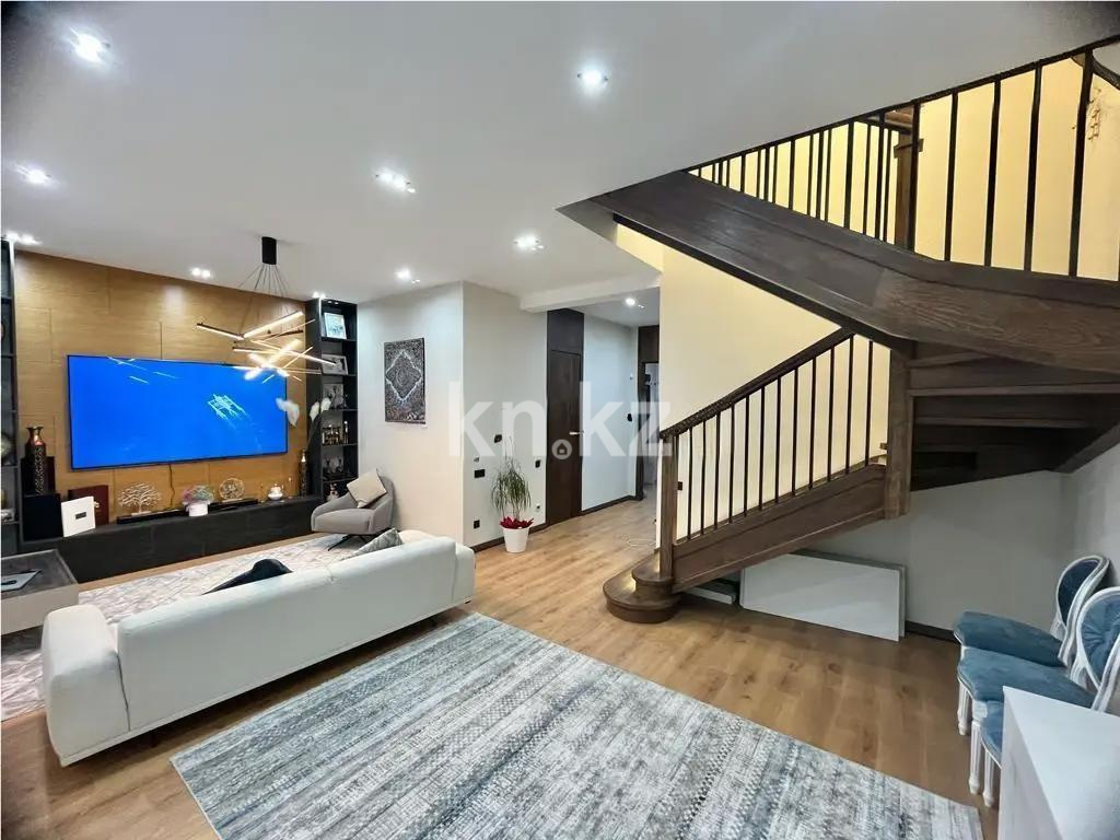 Продажа 5-комнатной квартиры, 180 м², ул. Мухамедханова, дом  11/2 - Продажа  пятикомнатных квартир в Астане без посредников с фото фото 1 из 5