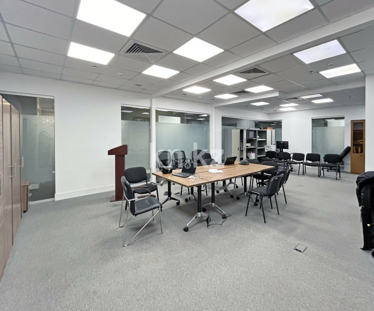 Аренда , Достык, дом  192/2 - Аренда офисных и торговых помещений в Алматы фото 2 из 9