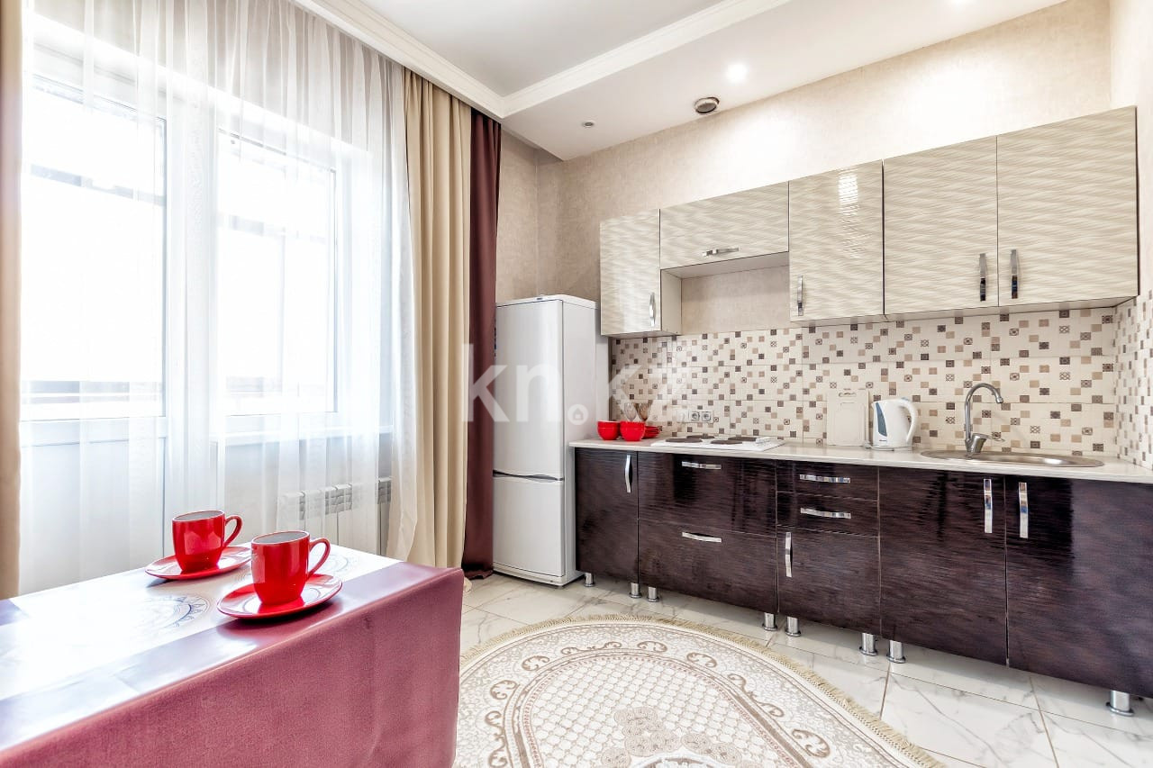 Аренда 1-комнатной квартиры посуточно, 50 м², пр. Кабанбай батыра, дом  29 - ул. Сыганак в Астане - фото 4