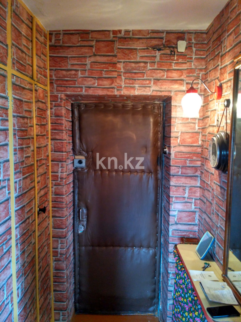 Продажа 3-комнатной квартиры, 60 м², ул. Ержанова, дом  17 - Продажа  трехкомнатных квартир в Караганде без посредников фото 9 из 10