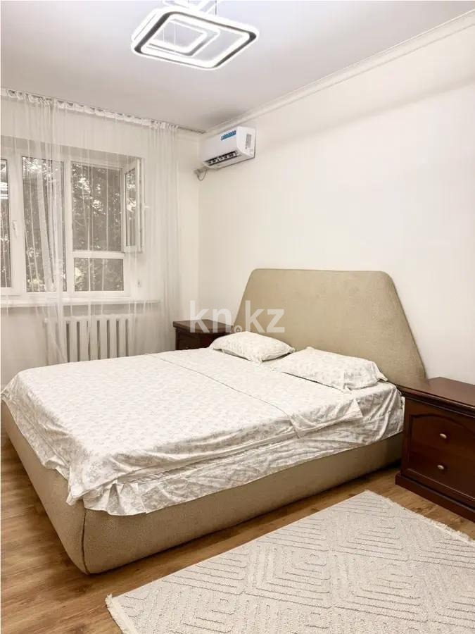 Продажа 3-комнатной квартиры, 65 м², ул. Жандарбекова, дом  220 - Продажа квартир в Алматы фото 1 из 4