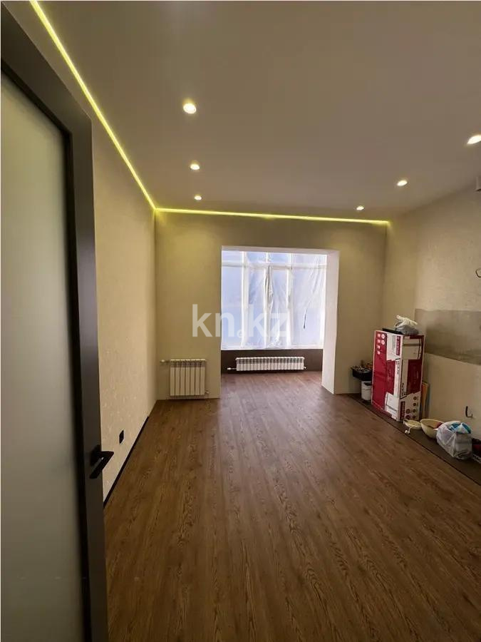 Продажа 3-комнатной квартиры, 84 м², ул. Кулкыбаева, дом  13 в Караганде - фото 4