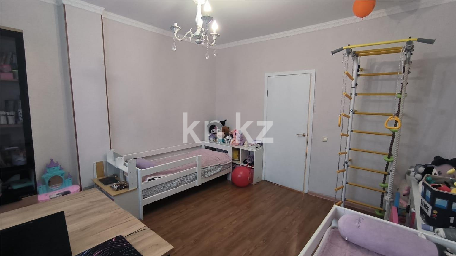 Продажа 3-комнатной квартиры, 81 м², ул. Сарыарка - Продажа квартир в Караганде фото 8 из 21