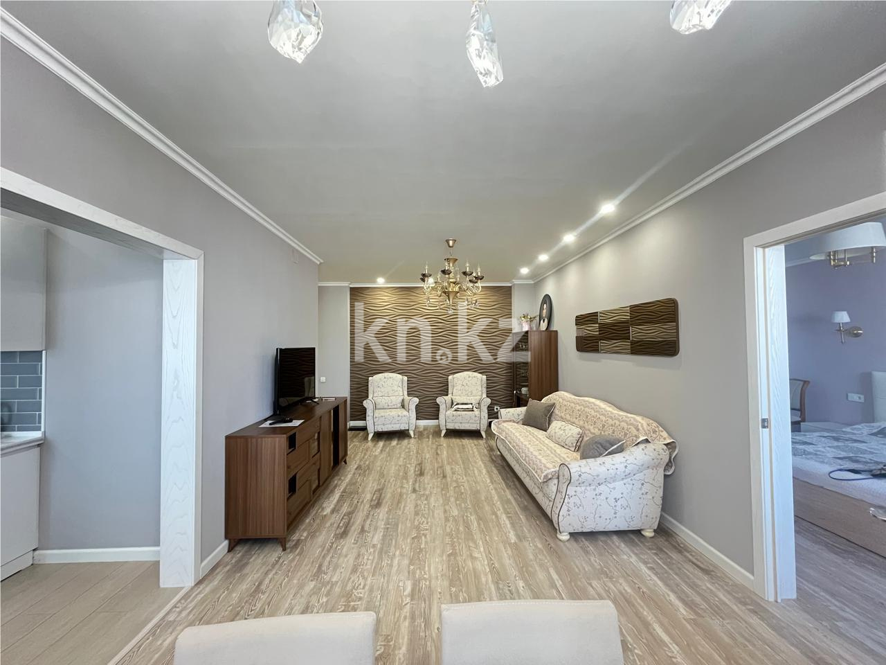 Продажа 2-комнатной квартиры, 69 м², пр. Шахтеров, дом  60 - Продажа  двухкомнатных квартир в Караганде фото 2 из 19