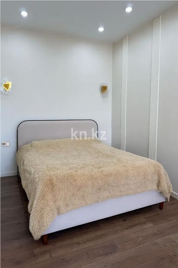 Продажа 1-комнатной квартиры, 41 м², пр. Аль-Фараби, дом  7/2 - Продажа квартир в Астане без посредников с фото фото 1 из 5