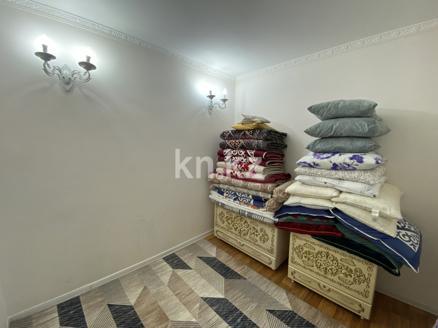 Продажа 3-комнатной квартиры, 45 м² - Продажа трехкомнатных квартир в Городе Караганды - страница 2 фото 5 из 13