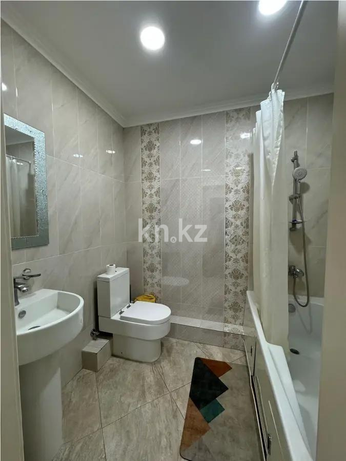 Продажа 3-комнатной квартиры, 93 м², ул. Толе би, дом  286/8 в Алматы - фото 4