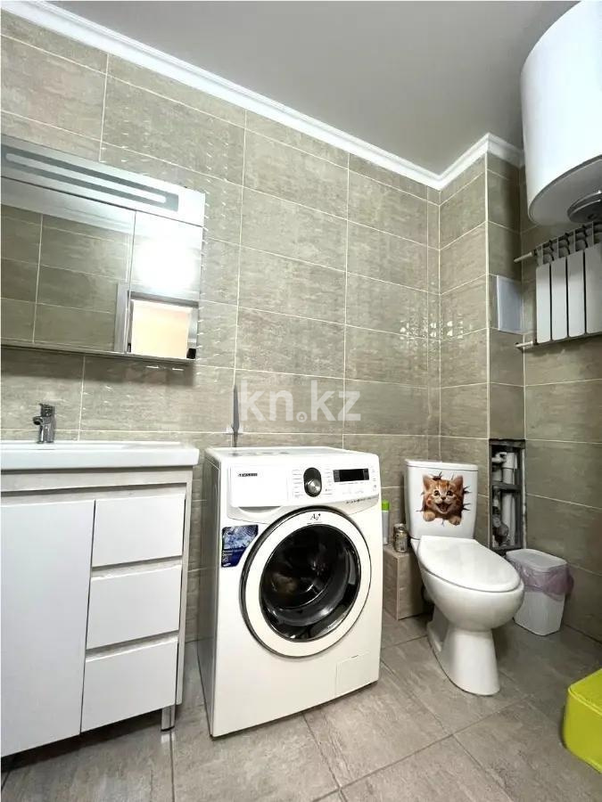 Продажа 2-комнатной квартиры, 62 м², ул. Момышулы, дом  24 в Караганде - фото 3