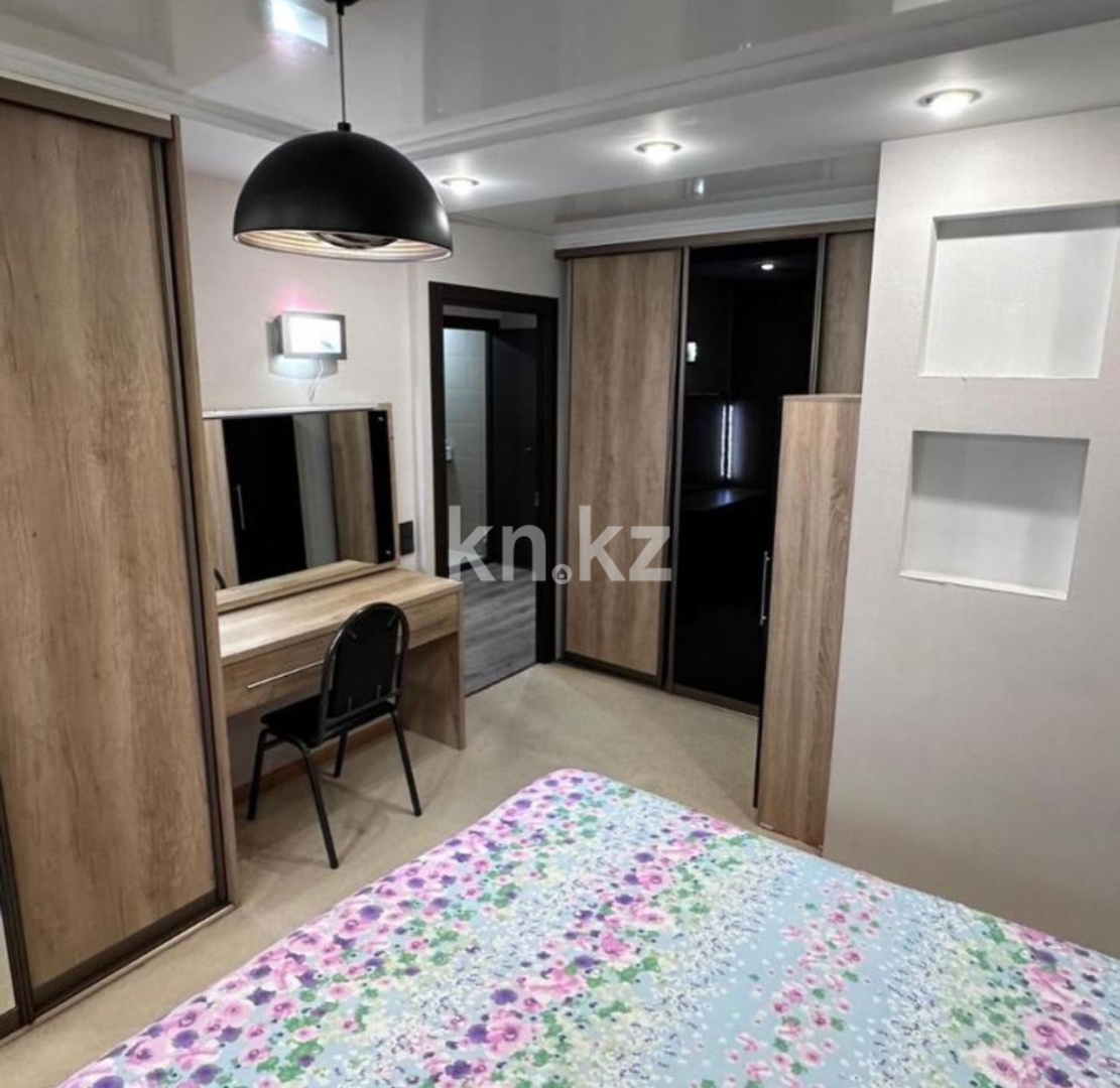 Аренда 3-комнатной квартиры посуточно, 88 м², ул. Набережная Славского, дом  48 в Усть-Каменогорске - фото 16