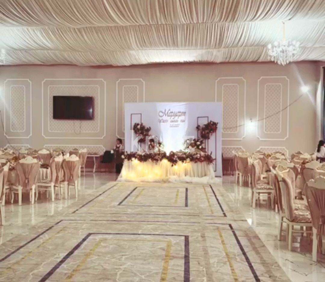 Продажа , 3000 м², Рахимова, дом  1111 - Продажа офисных и торговых помещений в Шымкенте фото 3 из 28