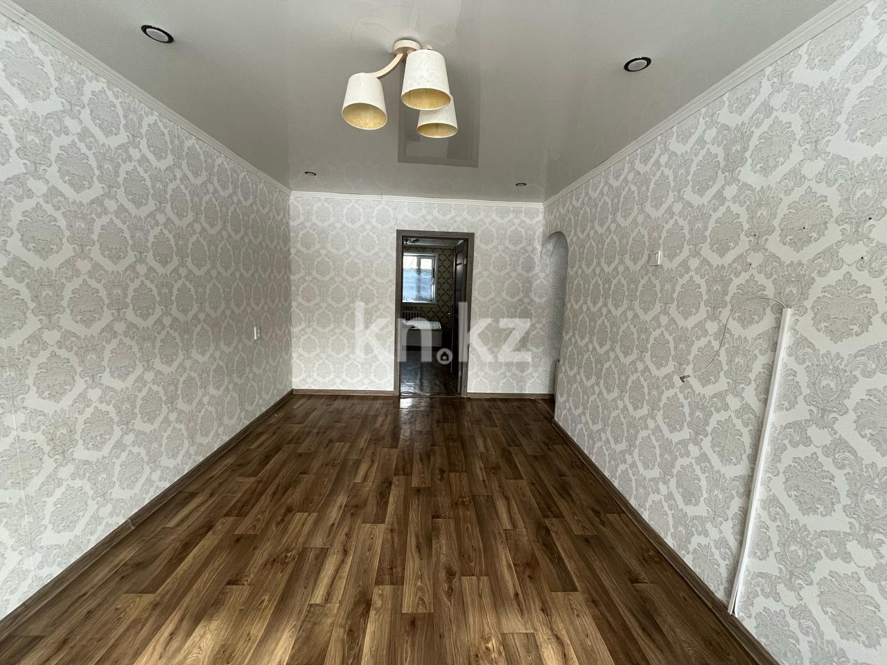 Продажа 2-комнатной квартиры, 46 м², мкр-н 12 в Караганде - фото 2