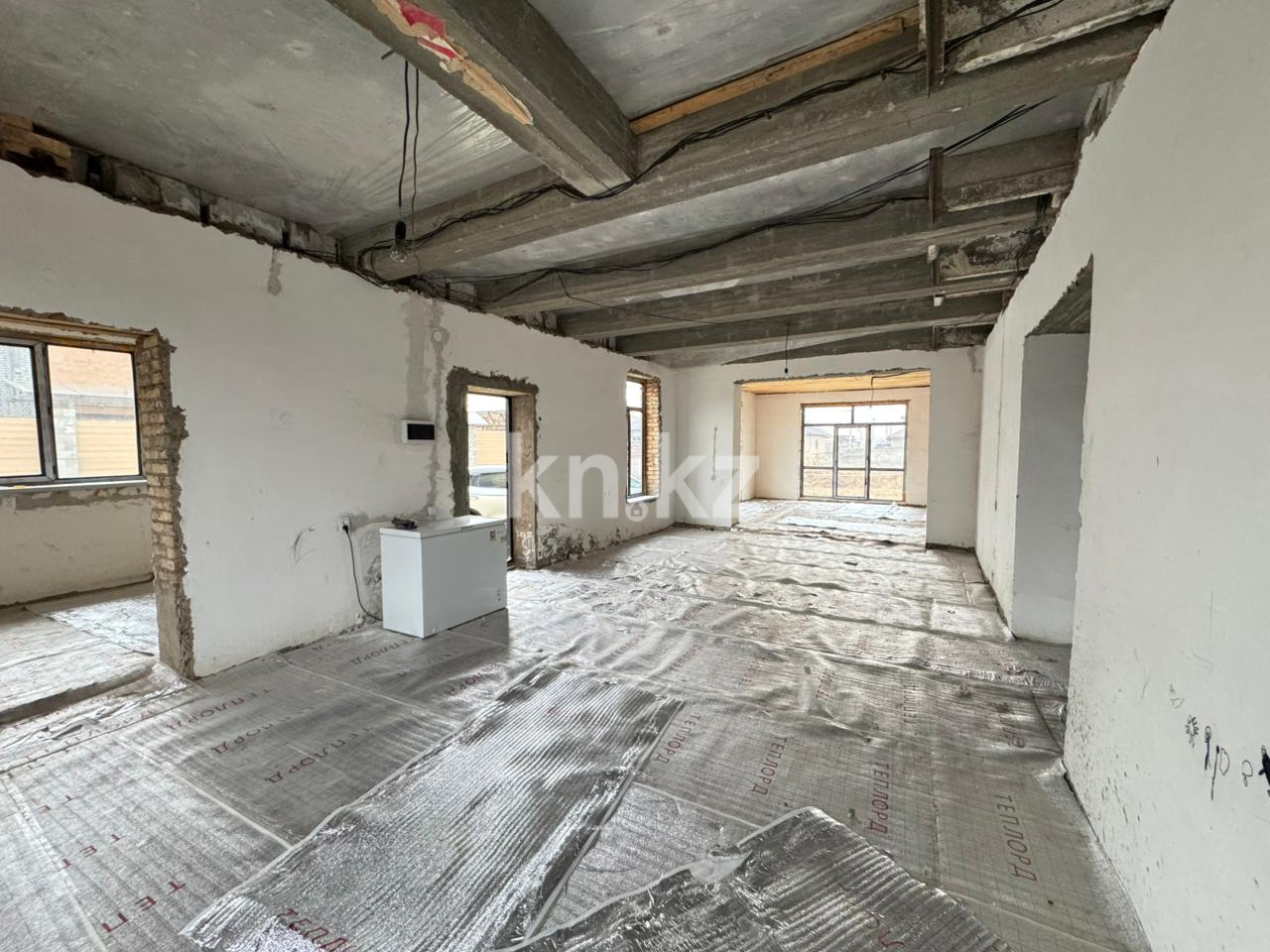 Продажа 6-комнатного дома, 270 м², мкр. Жана Куат - Продажа домов, коттеджей в Алматы фото 10 из 13