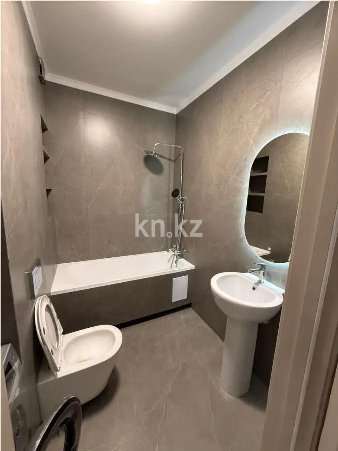 Продажа 4-комнатной квартиры, 182.5 м² в Астане - фото 4