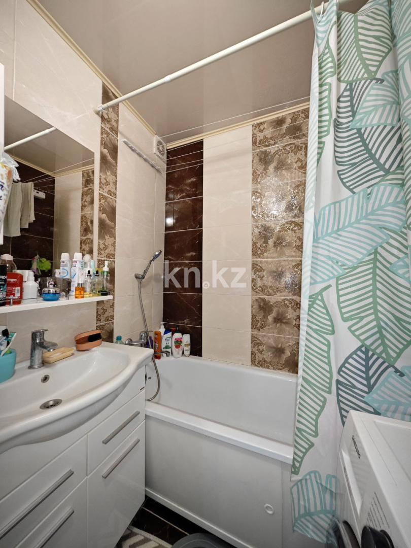 Продажа 3-комнатной квартиры, 62 м², мкр-н Голубые Пруды в Караганде - фото 10