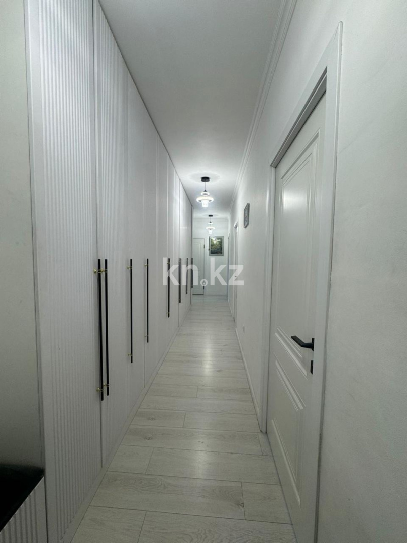 Продажа 3-комнатной квартиры, 84.7 м², мкр-н Аксай-1 в Алматы - фото 5