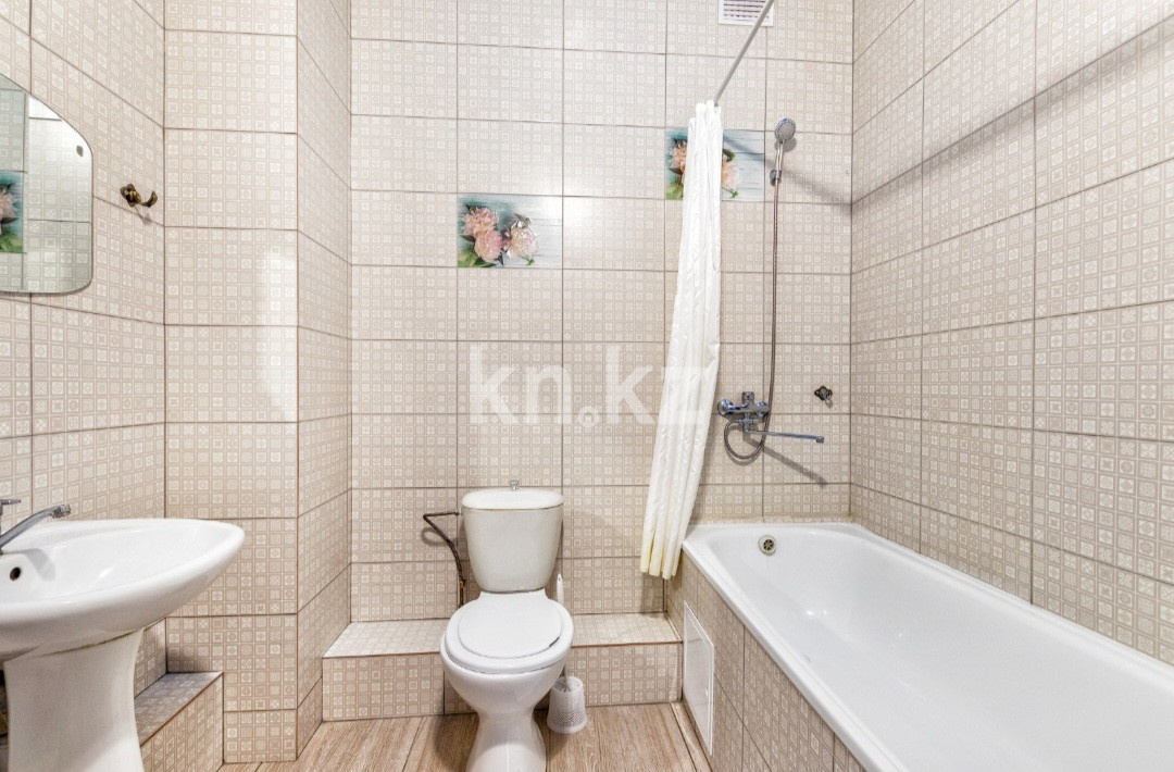 Аренда 1-комнатной квартиры посуточно, 56 м², ул. Сарайшык, дом  34 - ул. Акмешит в Астане - фото 8