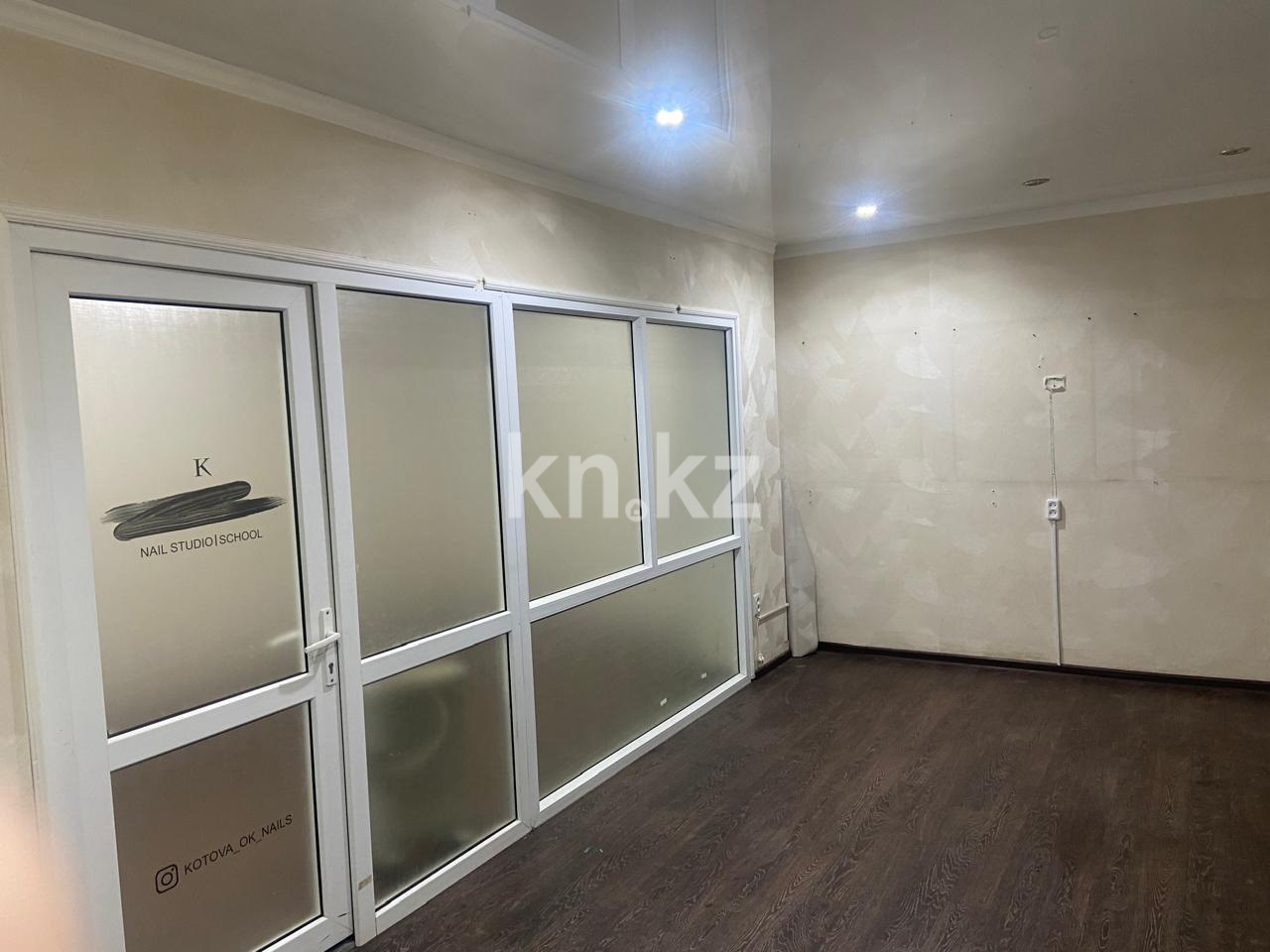 Продажа , 42 м², пр. Н. Абдирова, дом  6 - Продажа офисных и торговых помещений в Караганде с фото фото 1 из 7