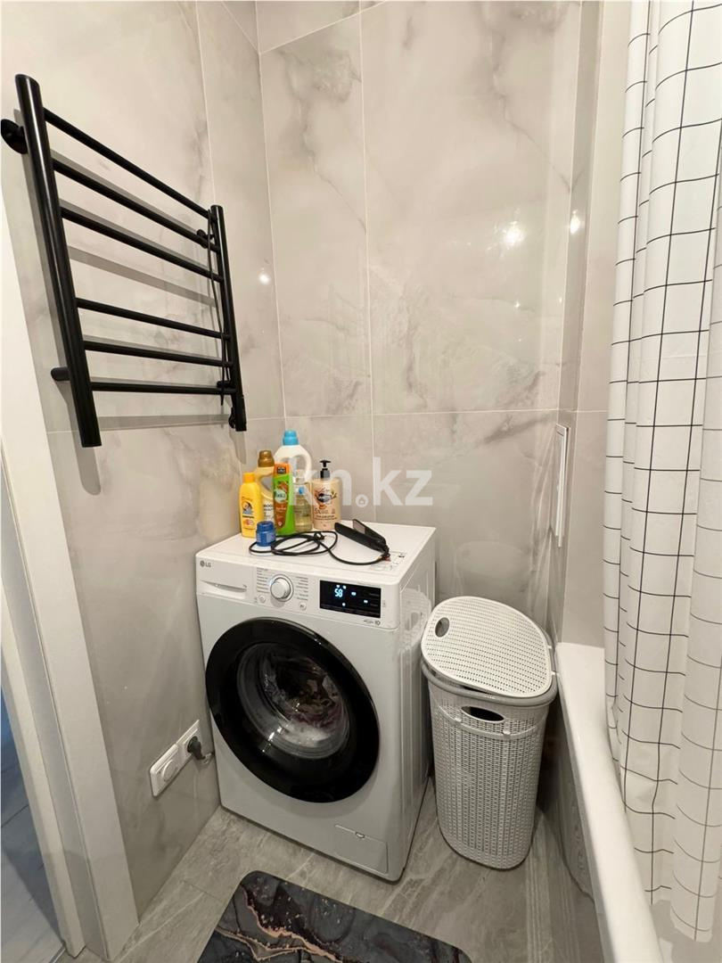 Продажа 2-комнатной квартиры, 72 м², ул. Нуршайыкова в Астане - фото 10